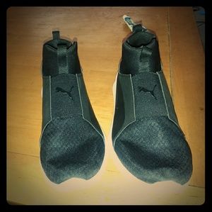 Puma soft foam shoes